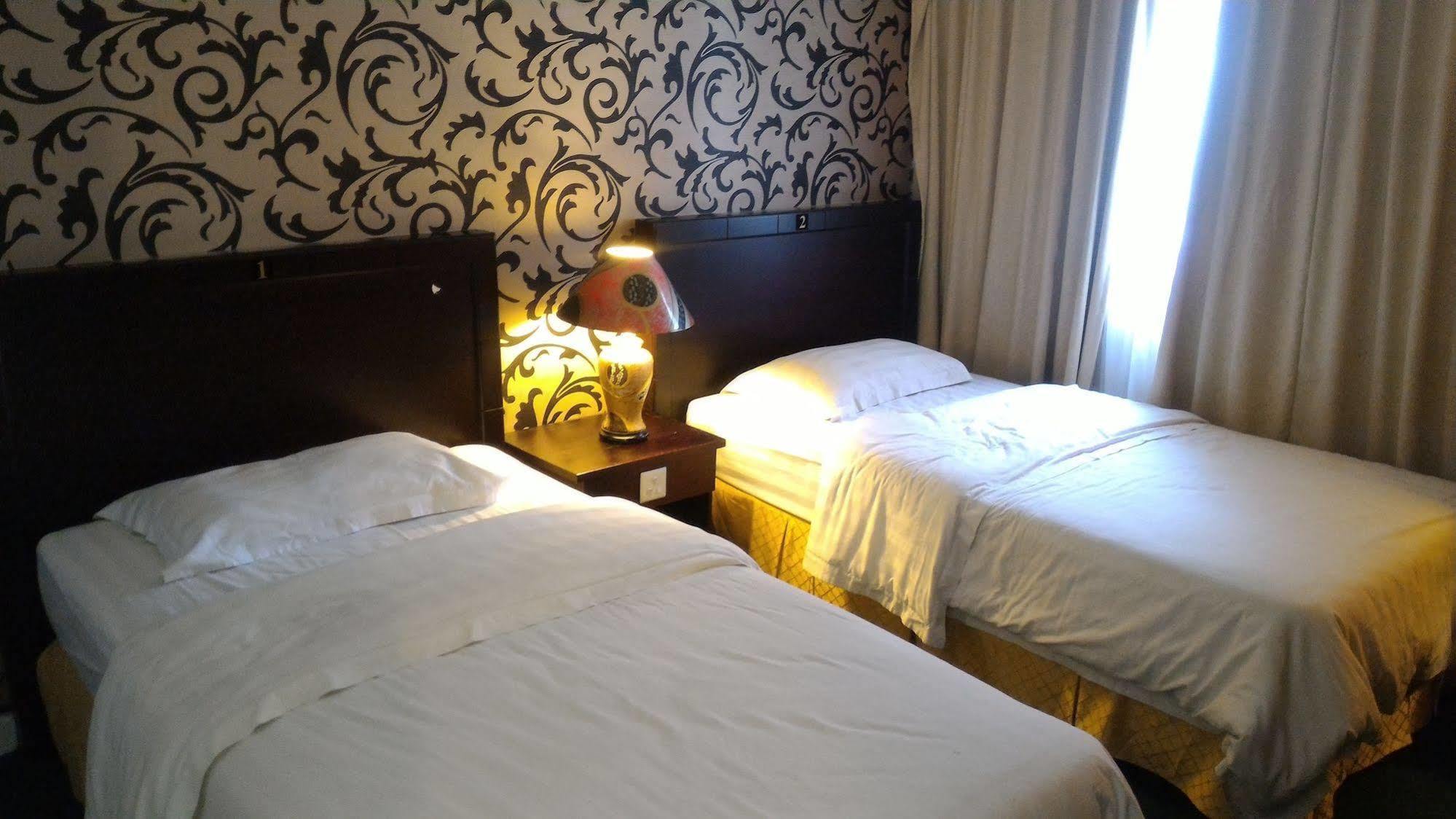 Super Oyo 89604 City Home Stay Miri Exterior foto
